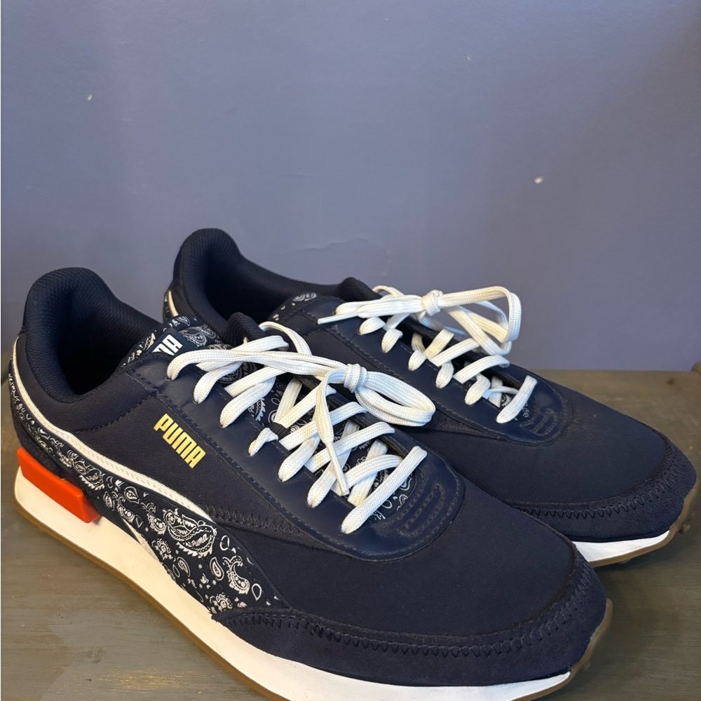 Puma Men's Navy and White Sneakers